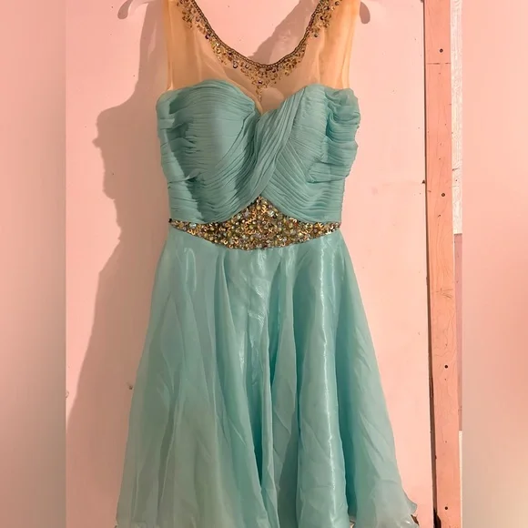 Alyce Paris | Dresses | Turquoise And Gold Embellished With Sequins And A Gold Lace Across The Chest | Poshmark Alyce Paris | Dresses | Turquoise And Gold Embellished With Sequins And A Gold Lace Across The Chest | Poshmark